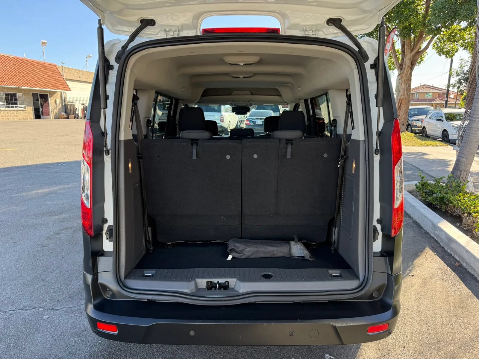 Used 2021 Ford Transit Connect XL FWD image 10