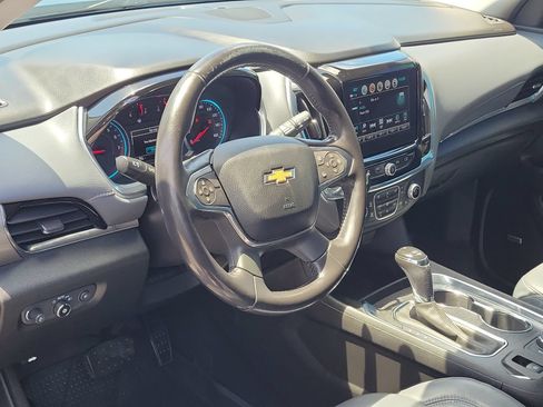 Used 2019 Chevrolet Traverse LT w/ LT Premium Package FWD image 10
