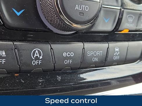 Used 2022 Jeep Grand Cherokee Laredo E AWD/4WD image 18