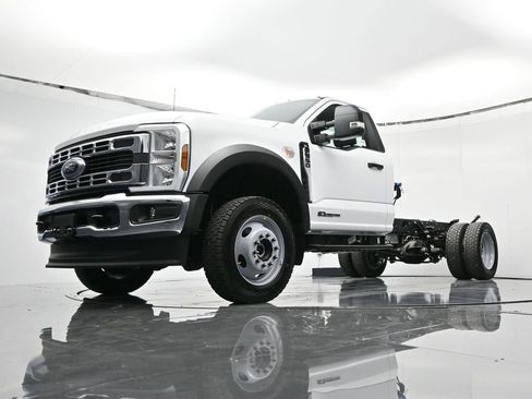 New 2026 Ford F550 4x4 Regular Cab Super Duty image 33