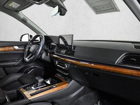 Used 2022 Audi Q5 2.0T Prestige w/ Prestige Package image 23