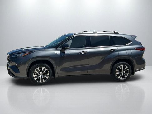 Used 2020 Toyota Highlander XLE FWD image 8