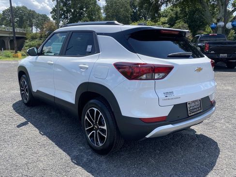 New 2026 Chevrolet TrailBlazer LT w/ Convenience Package FWD image 4