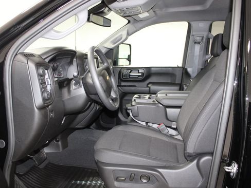 Used 2026 Chevrolet Silverado 2500 Custom w/ Custom Value Package AWD/4WD image 26