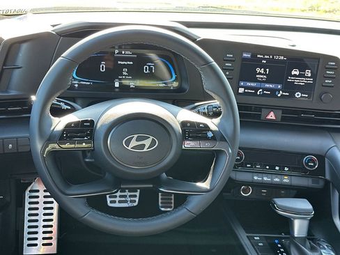 New 2025 Hyundai Elantra Sport image 23