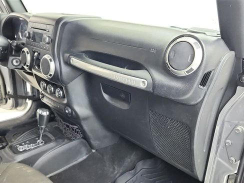Used 2017 Jeep Wrangler Unlimited Sahara w/ Trailer Tow Group AWD/4WD image 17