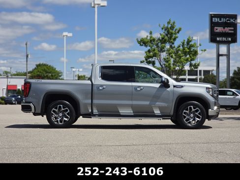 Used 2024 GMC Sierra 1500 SLT w/ SLT Premium Plus Package AWD/4WD image 8