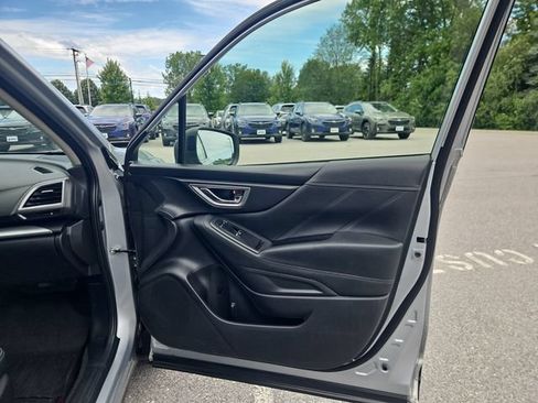 Used 2021 Subaru Forester Limited AWD/4WD image 16