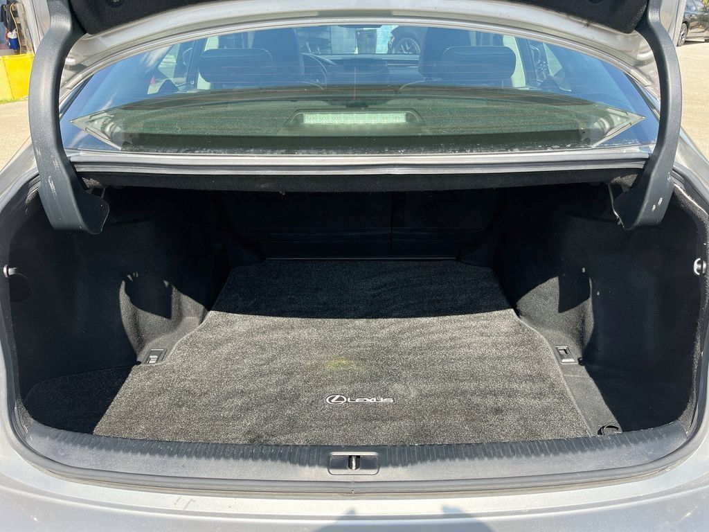 Used 2020 Lexus IS 300 w/ Accessory Package RWD image 26