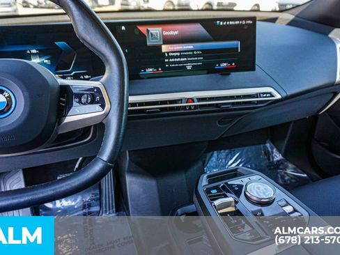 Used 2022 BMW iX xDrive50 w/ Dynamic Handling Package image 35