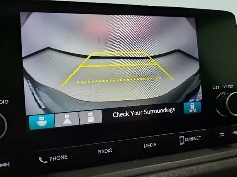 Certified 2023 Honda Accord EX image 31