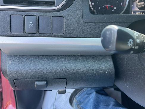 Used 2015 Toyota Camry SE image 13