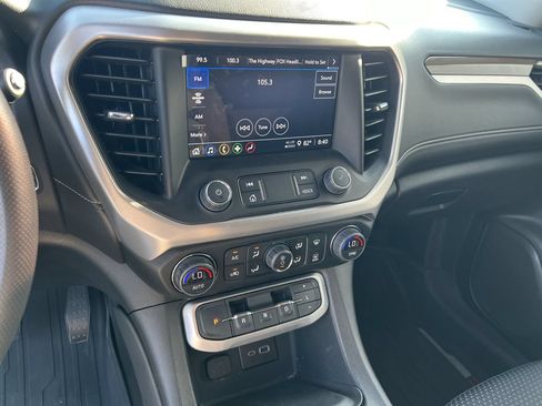 Used 2023 Ford Explorer King Ranch w/ Technology Package AWD/4WD image 9