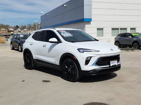 Used 2025 Buick Encore GX Sport Touring w/ Advanced Technology Package image 1