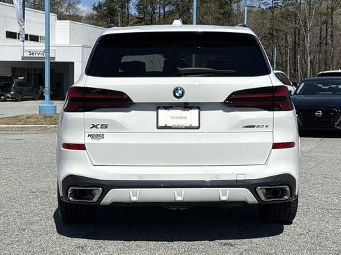 Used 2025 BMW X5 xDrive50e AWD/4WD image 26