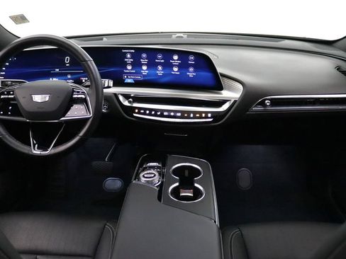 Used 2024 Cadillac Lyriq Sport AWD/4WD image 28