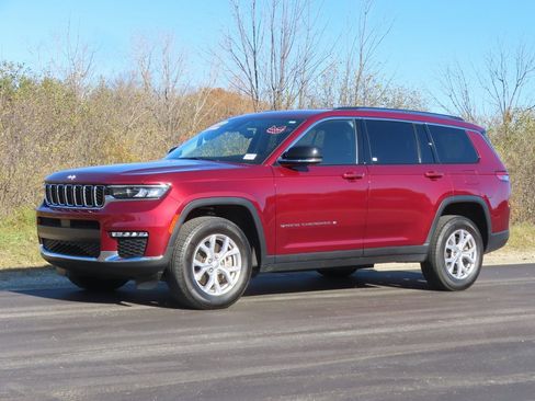 Used 2022 Jeep Grand Cherokee L Limited image 25