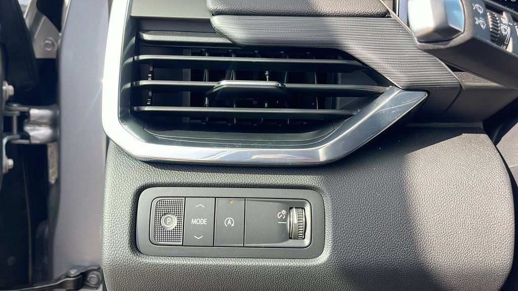 New 2027 GMC Acadia Elevation w/ Elevation Premium Package FWD image 27