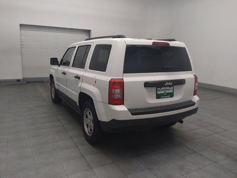 Used 2017 Jeep Patriot Sport FWD image 5