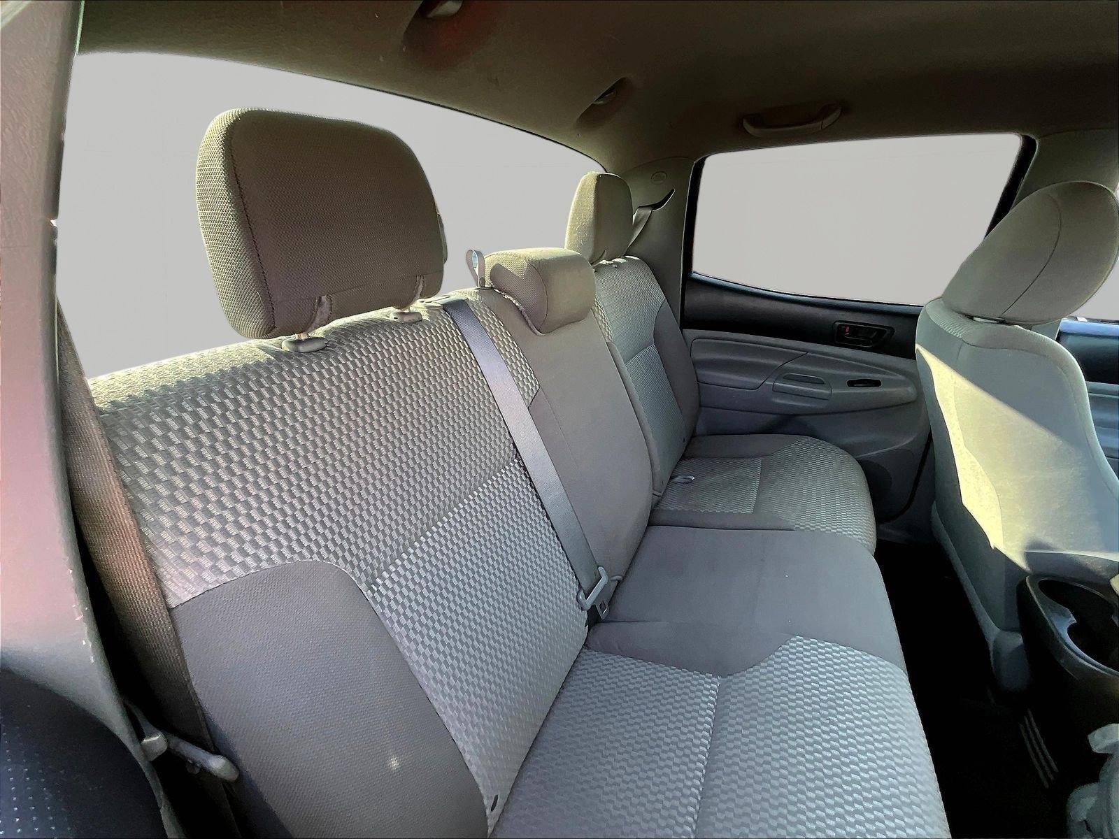 Used 2013 Toyota Tacoma PreRunner w/ SR5 Pkg RWD image 25