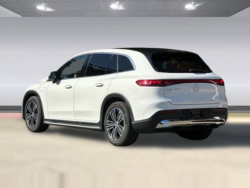 Used 2023 Mercedes-Benz EQS 450+ SUV image 3