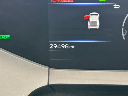 Used 2024 Toyota Prius LE image 28