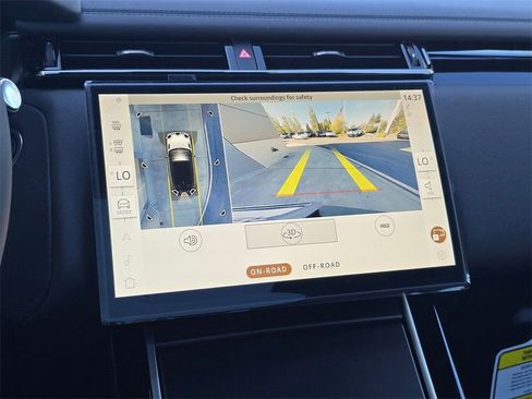 New 2026 Land Rover Range Rover Velar Dynamic SE image 13