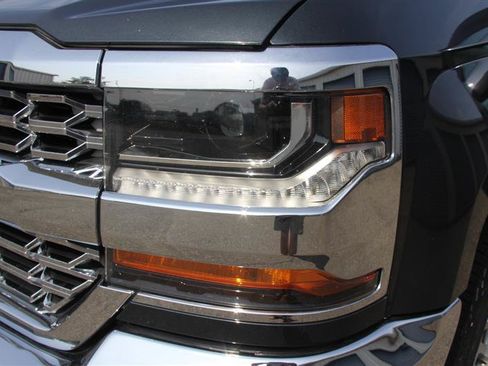 Used 2017 Chevrolet Silverado 1500 LT w/ All Star Edition AWD/4WD image 12