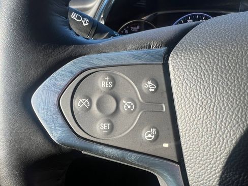 Used 2022 Chevrolet Traverse Premier w/ Redline Edition image 7