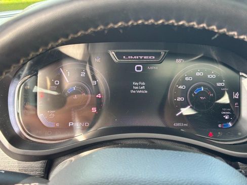Used 2024 RAM 2500 Limited AWD/4WD image 18
