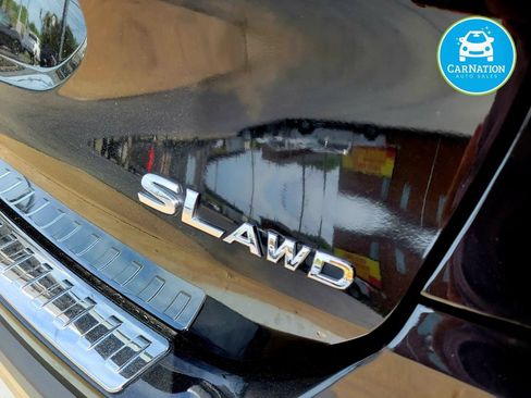 Used 2017 Nissan Rogue SL AWD/4WD image 15