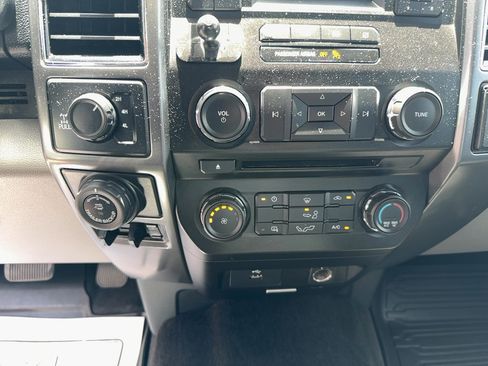 Used 2018 Ford F150 XLT w/ Max Trailer Tow Package AWD/4WD image 24