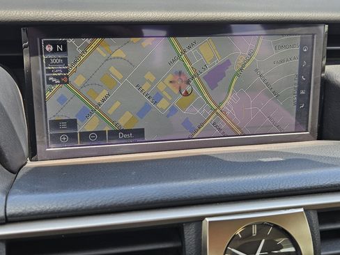 Used 2018 Lexus IS 300 w/ Comfort Package RWD image 17