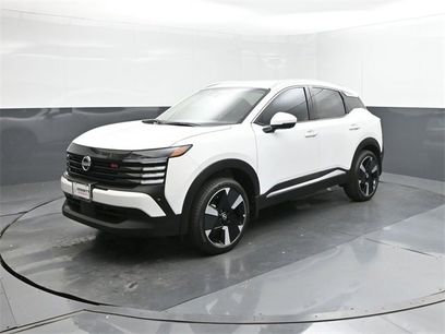 New 2025 Nissan Kicks SR w/ Illumination Package