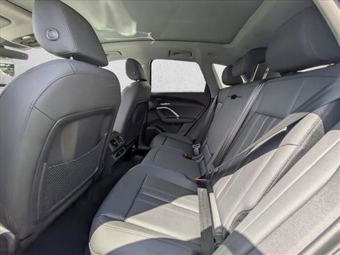 New 2026 Audi Q5 Premium Plus image 19