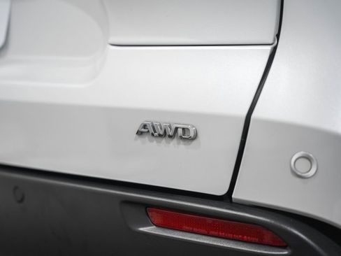 Used 2024 Toyota bZ4X XLE image 7