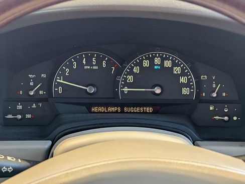 Used 2005 Cadillac XLR image 22