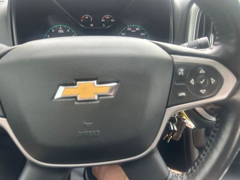 Used 2022 Chevrolet Colorado LT w/ Fleet Safety Package RWD image 21