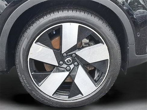 Certified 2022 Volvo C40 P8 Recharge Ultimate image 30