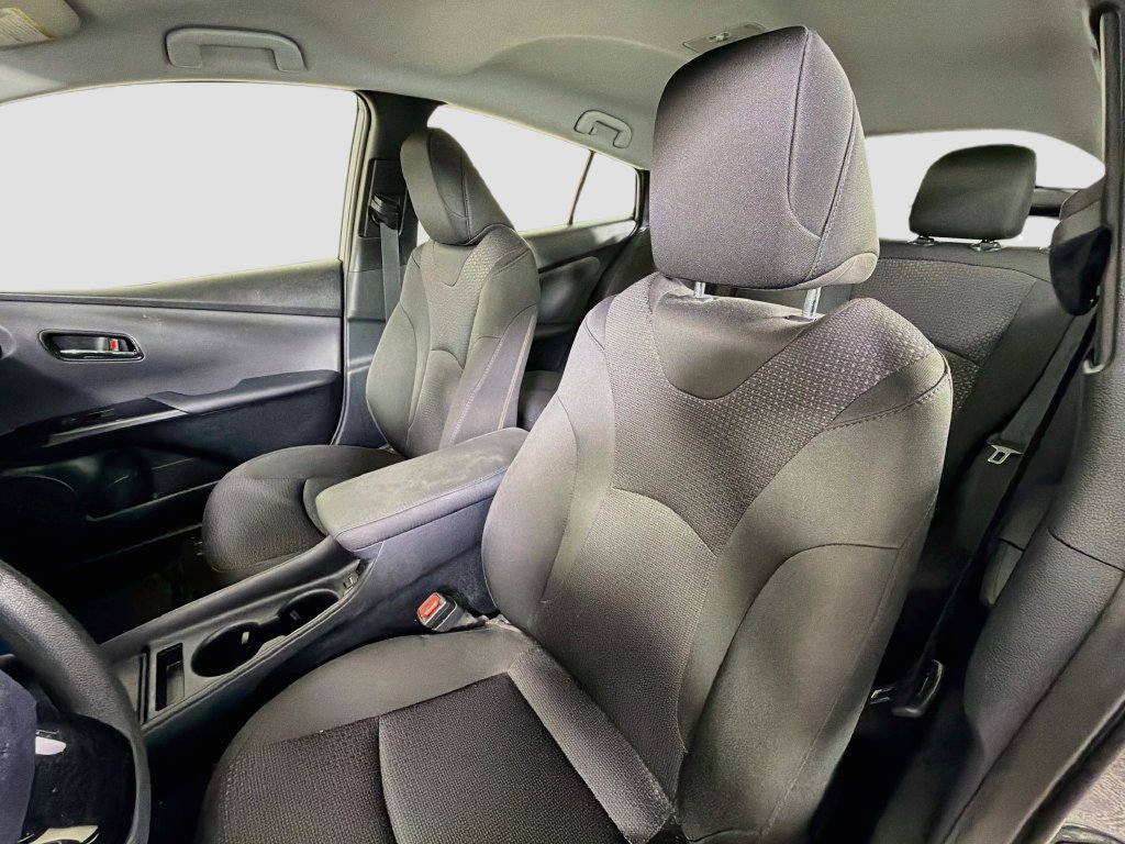 Used 2022 Toyota Prius LE FWD image 14
