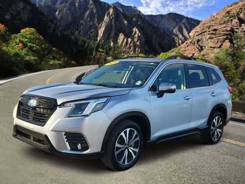 Used 2024 Subaru Forester Limited image 5