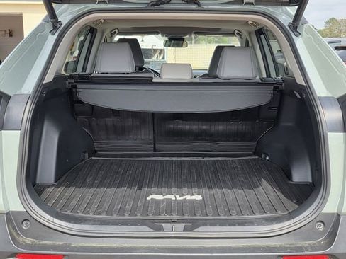 Used 2020 Toyota RAV4 XLE Premium image 28