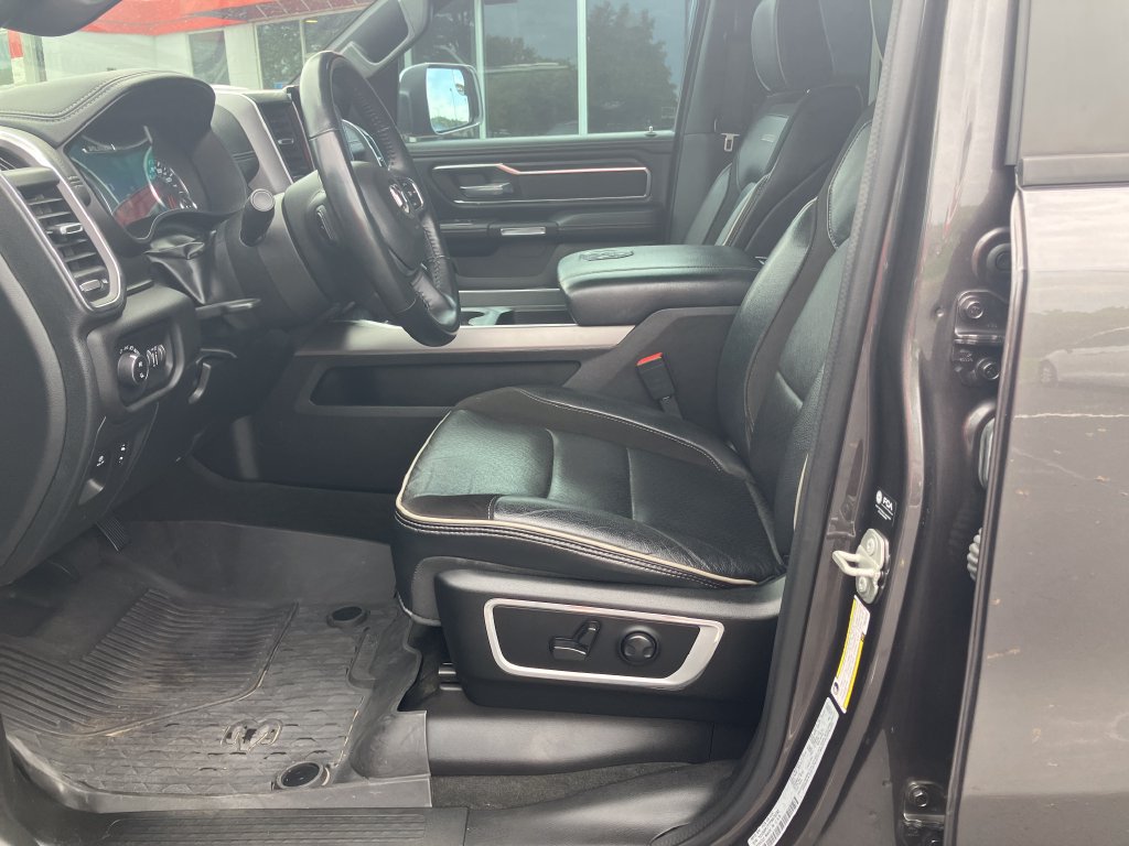Used 2023 RAM 1500 Laramie AWD/4WD image 10