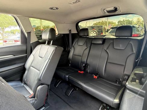 Used 2022 Kia Telluride LX FWD image 29