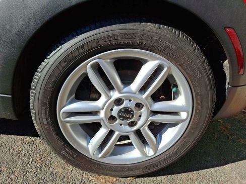 Used 2011 MINI Cooper Clubman FWD image 6