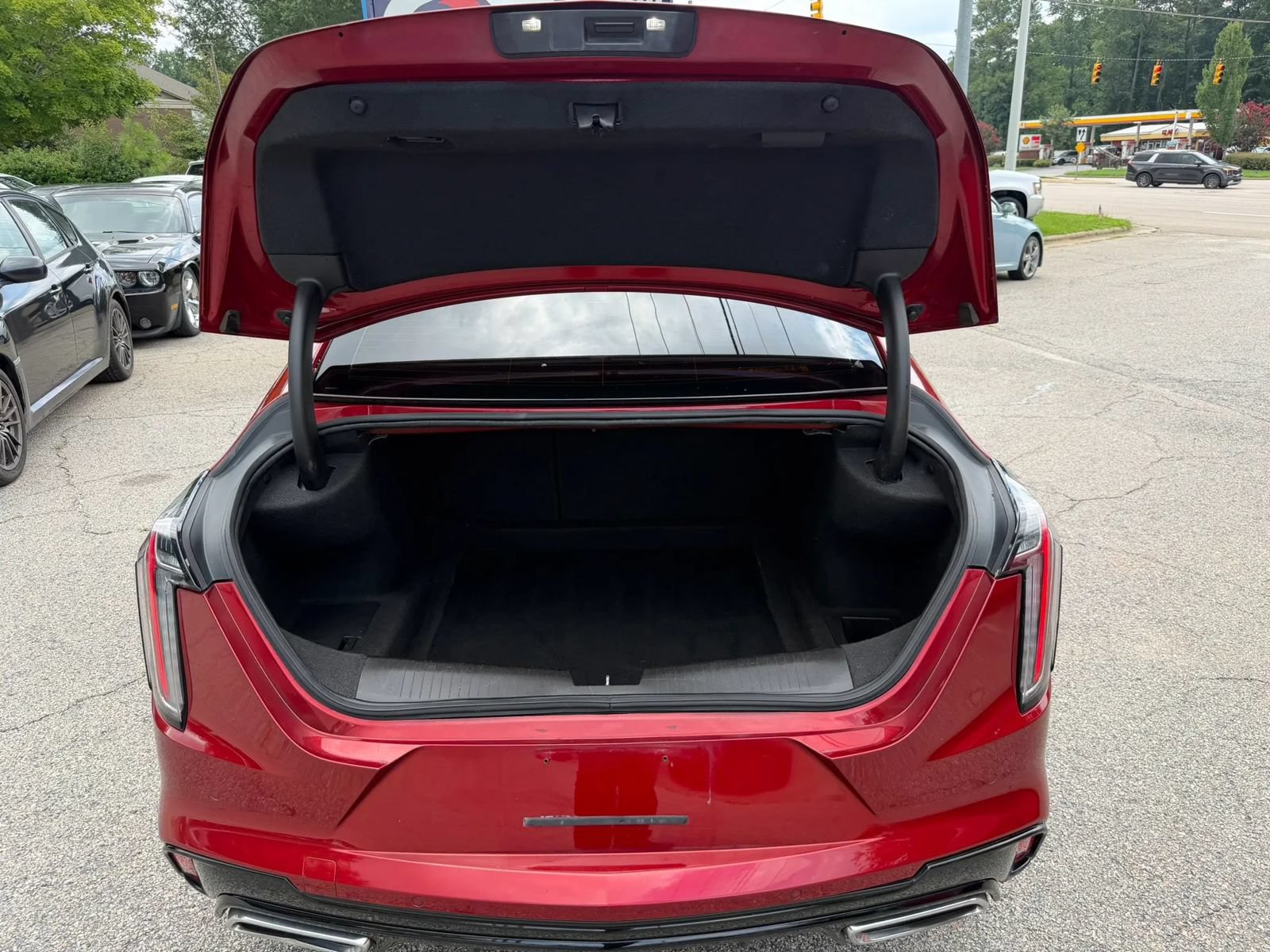 Used 2021 Cadillac CT4 Sport RWD image 28