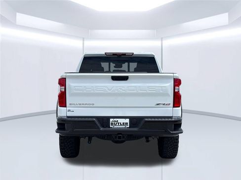 Used 2025 Chevrolet Silverado 1500 ZR2 w/ Technology Package AWD/4WD image 6