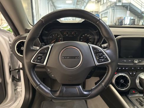 Used 2023 Chevrolet Camaro LT w/ Technology Package image 14