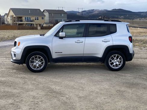Certified 2019 Jeep Renegade Latitude image 10