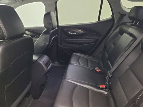 Used 2024 GMC Terrain SLT image 18